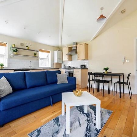Lovely 3-Bed 20 Minutes To Central لندن المظهر الخارجي الصورة